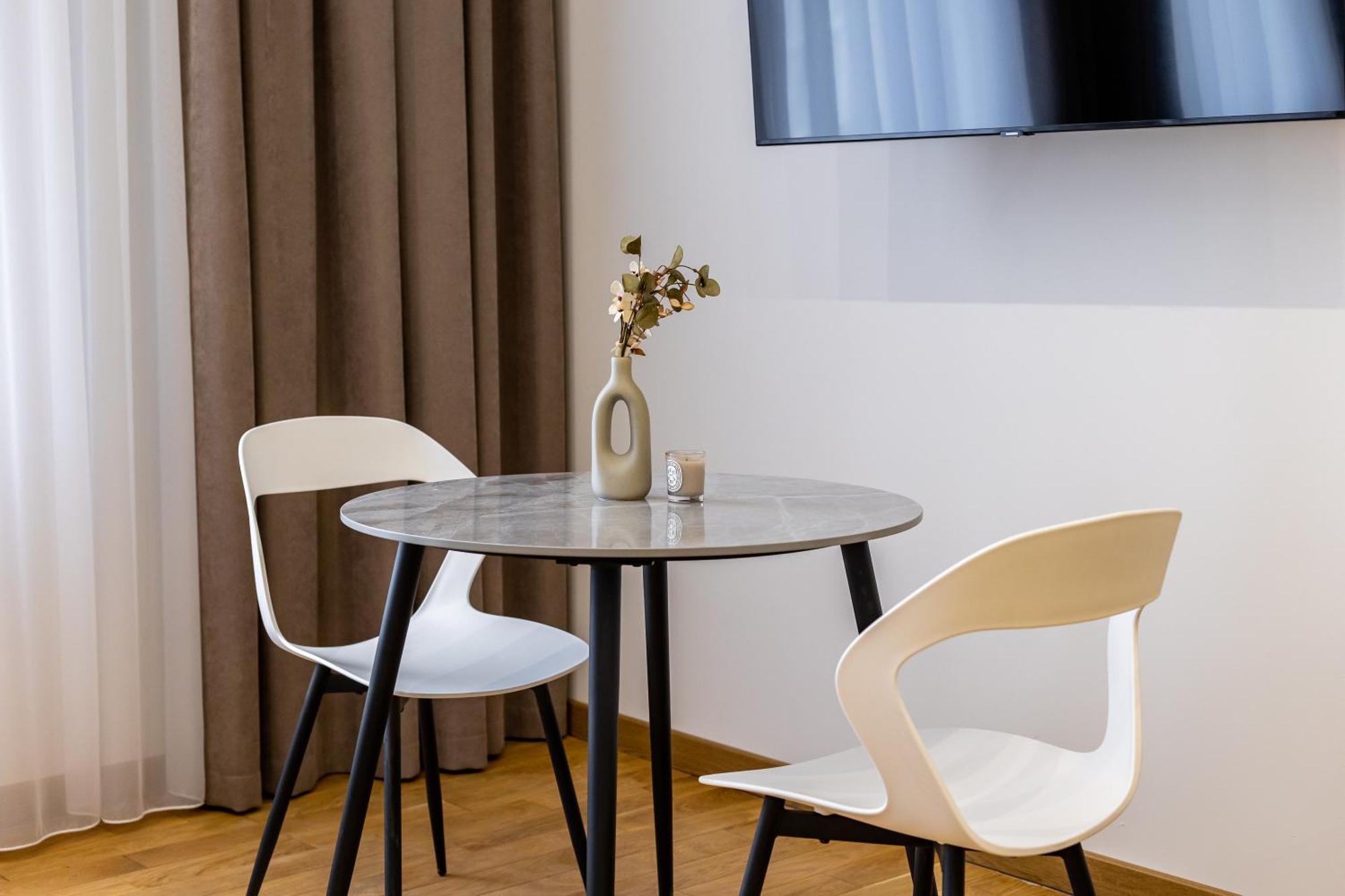 Doroshenka Premium Apartments リヴィウ エクステリア 写真